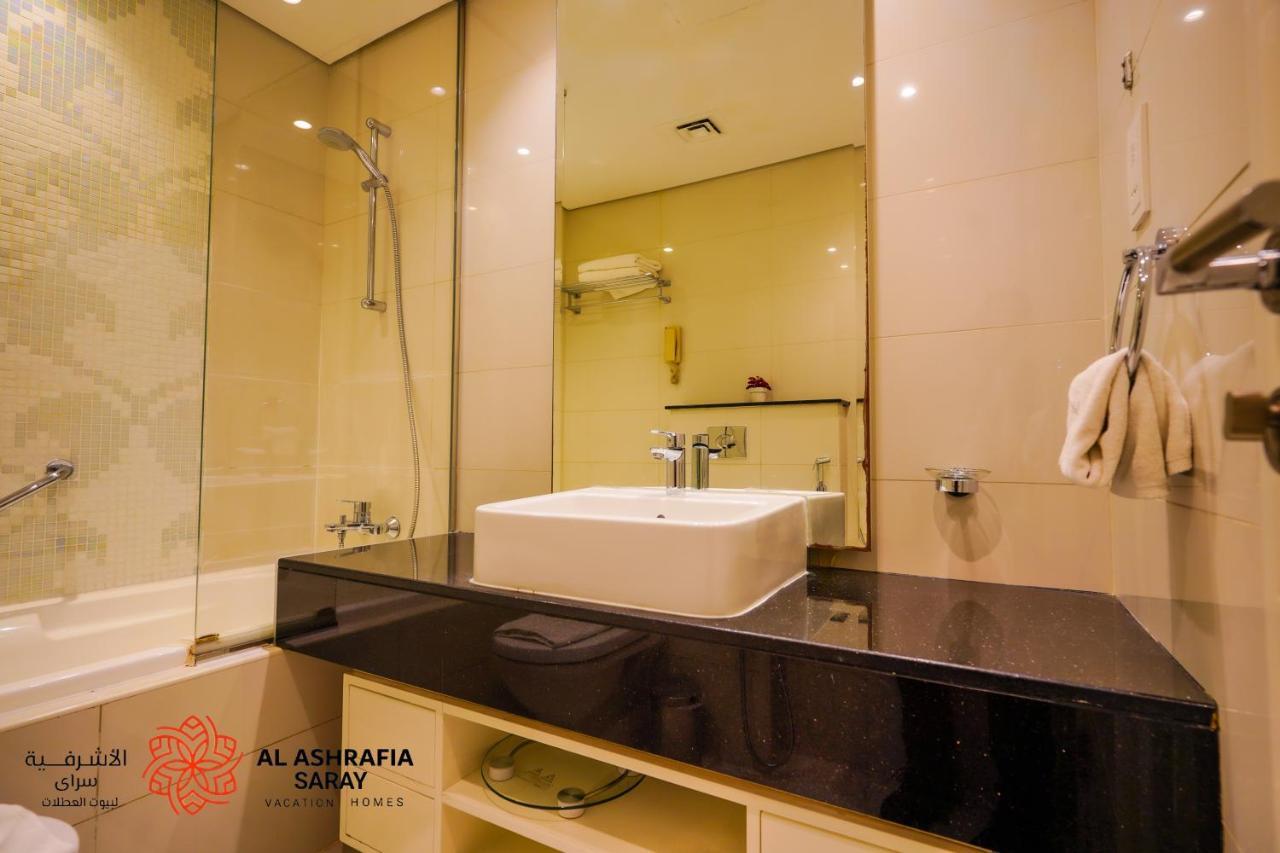 Alashrafia Saray - Spectacular 2br In Canal Views * Dubai